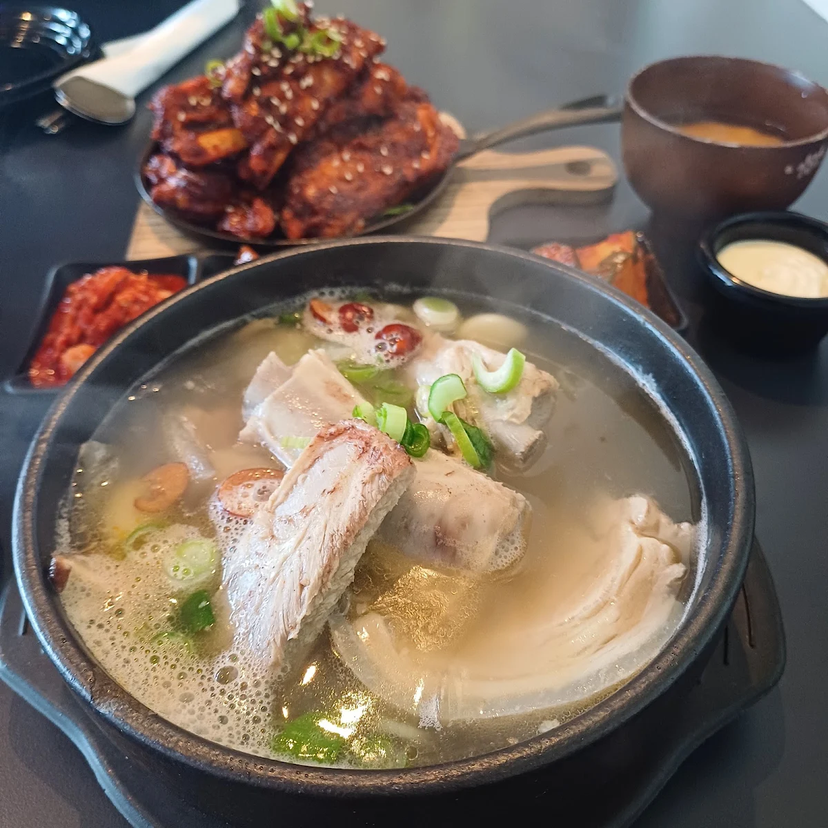 Food & drink, ParkBongSook Restaurant