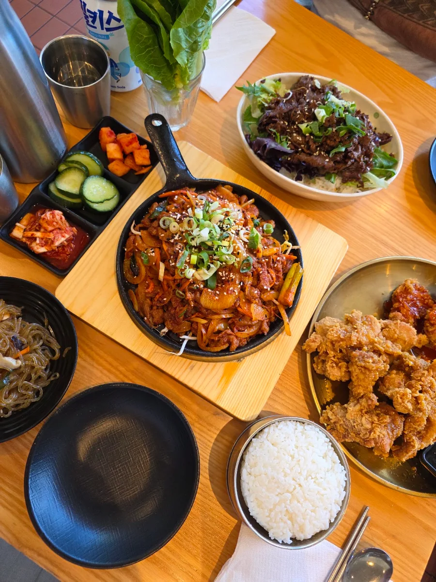 Food & drink, ParkBongSook Restaurant