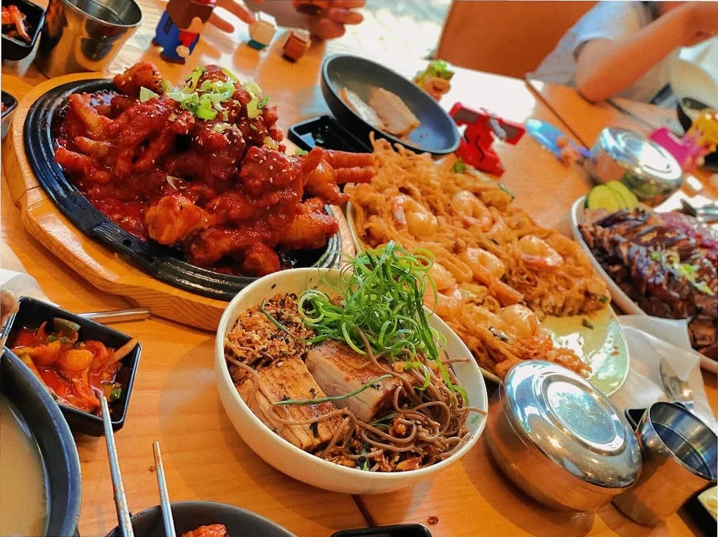 Food & drink, ParkBongSook Restaurant