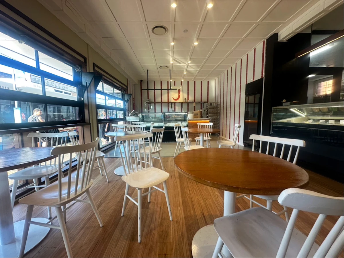 Vibe, Emilio’s Ristorante The Junction