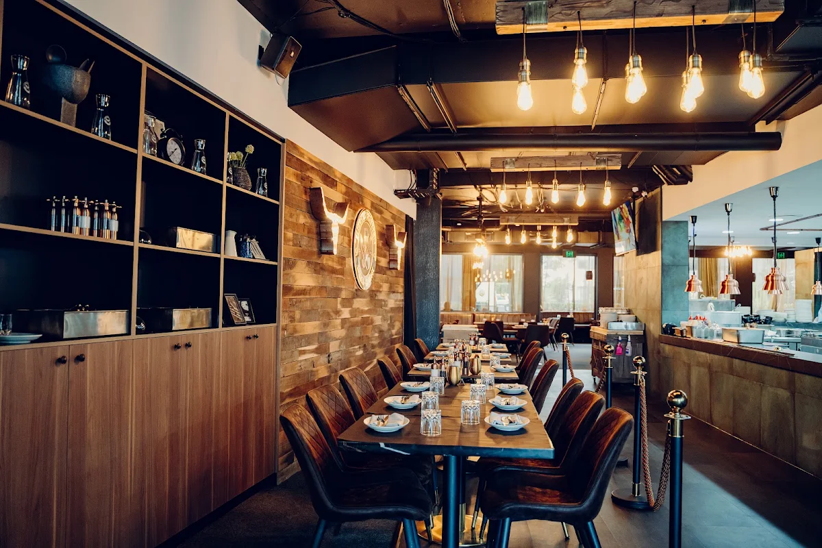 Vibe, Elements Brasserie Belmore
