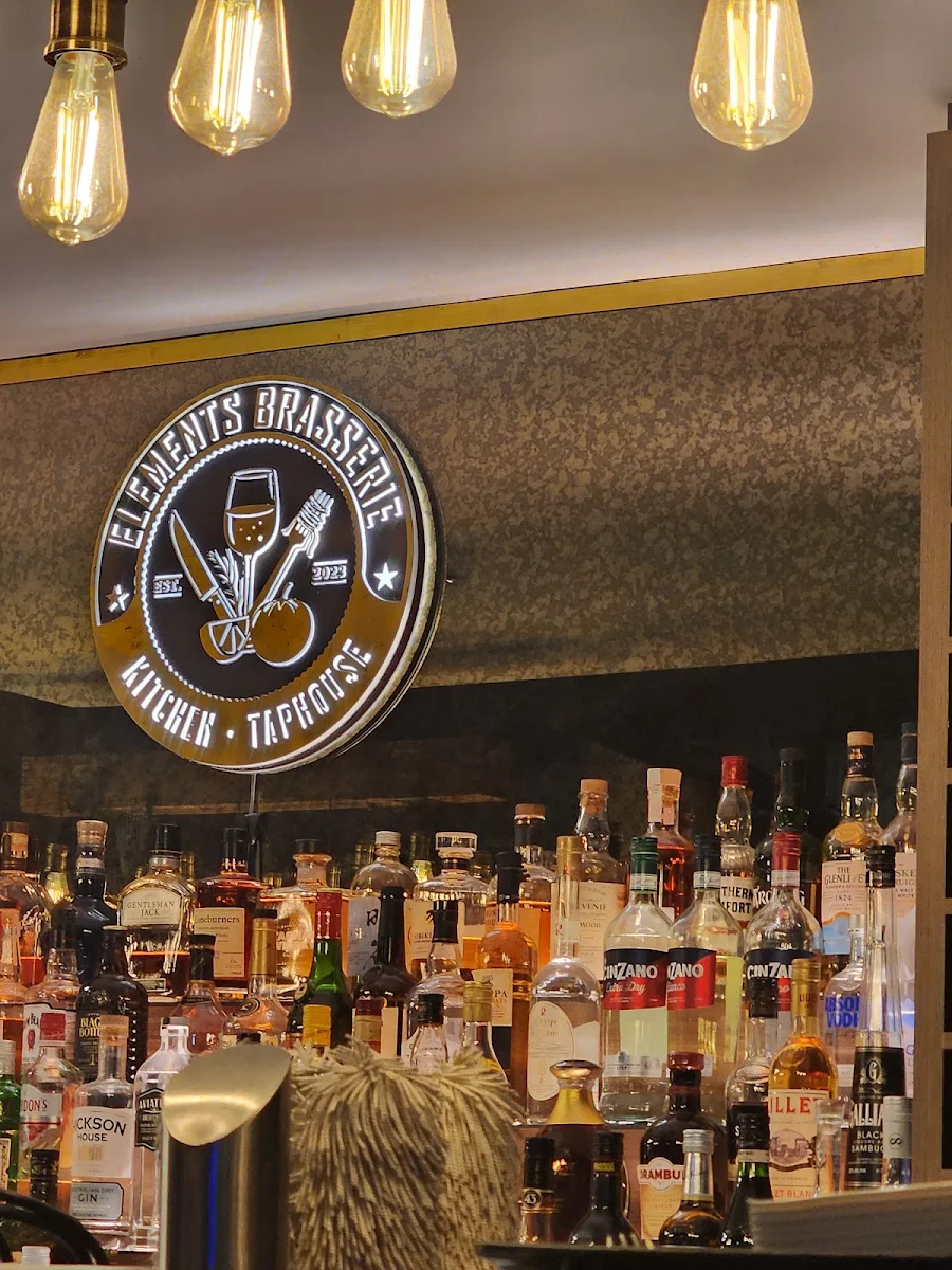 Vibe, Elements Brasserie Belmore