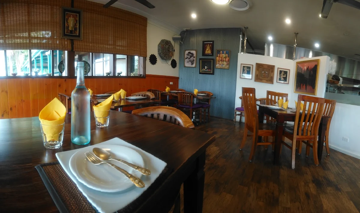 Vibe, Sukhothai Maleny
