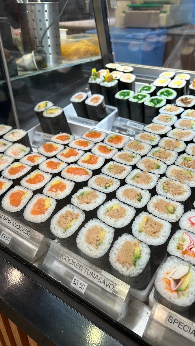 Menu, Ikura Sushi