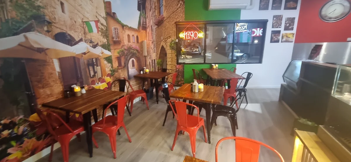 Vibe, Mama Poverello's Pizzeria