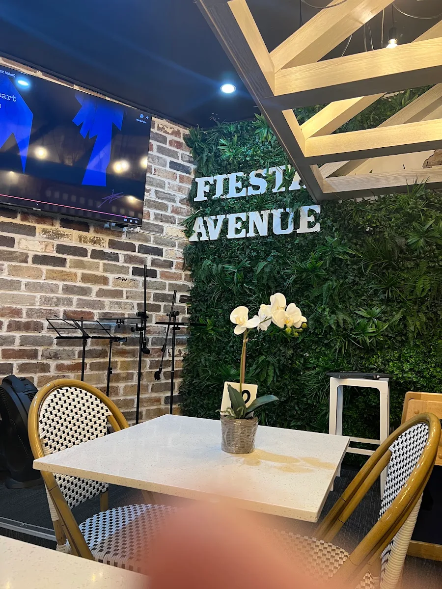 Vibe, Fiesta Avenue Blacktown
