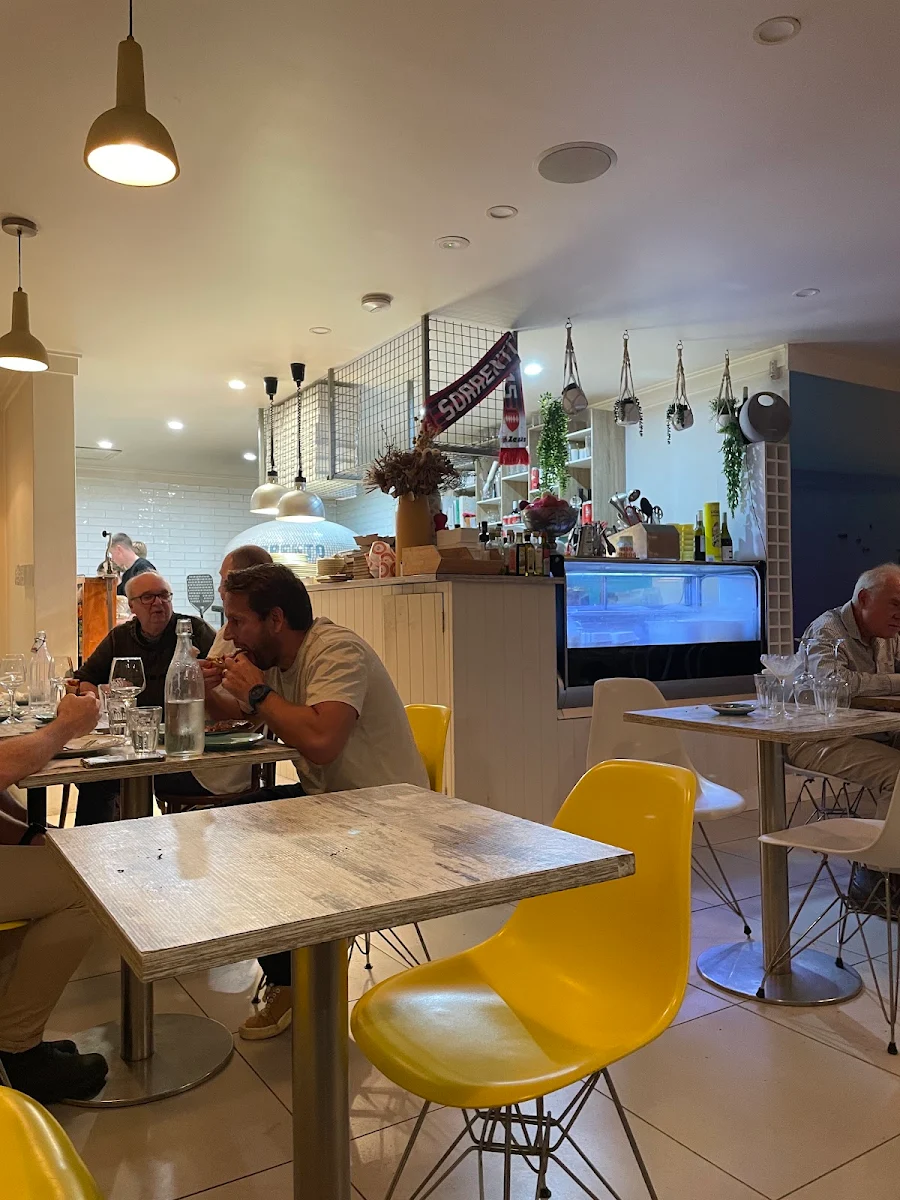 Vibe, Sorrento Pizzeria Empire Bay