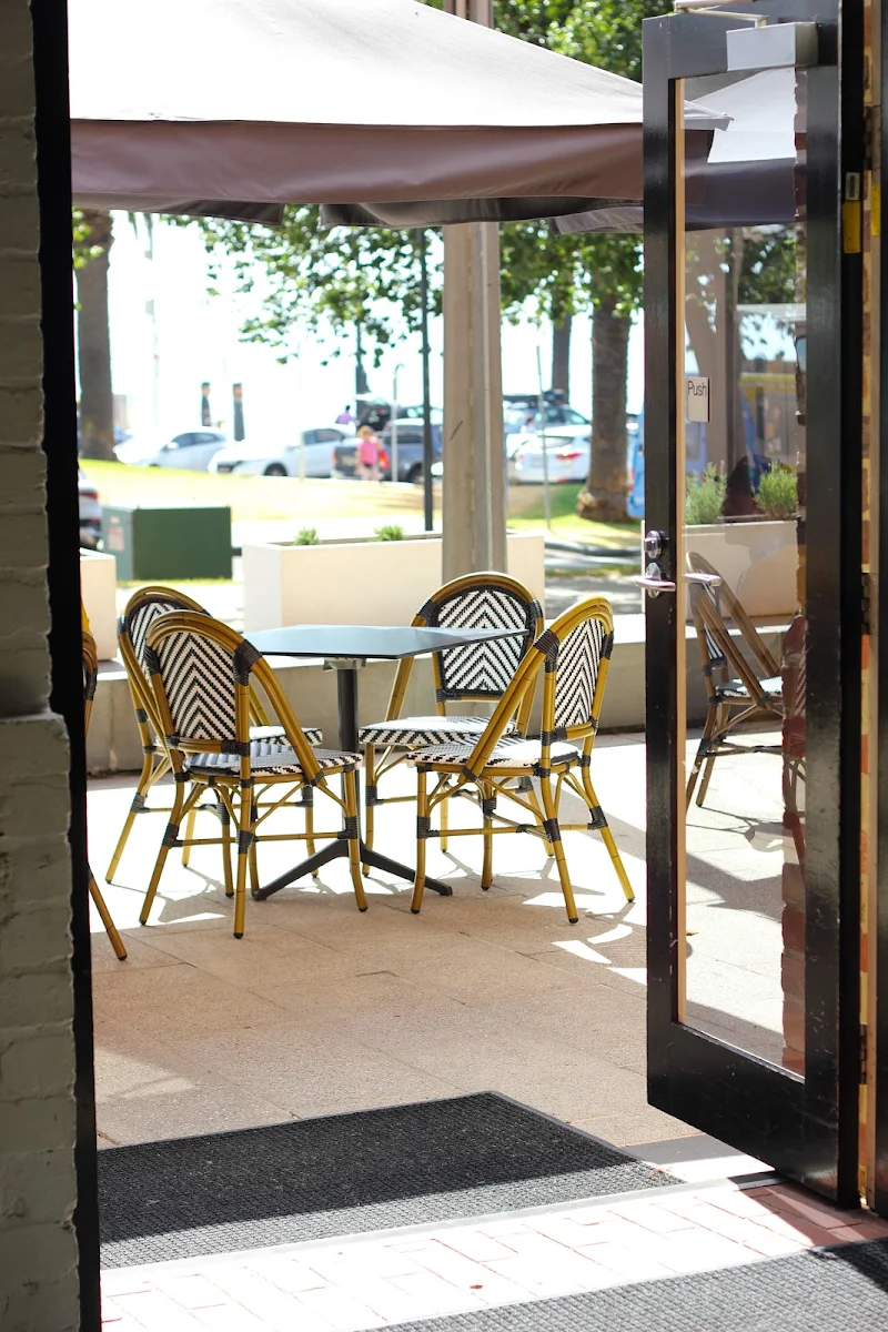 Vibe, Waterfront Pantry