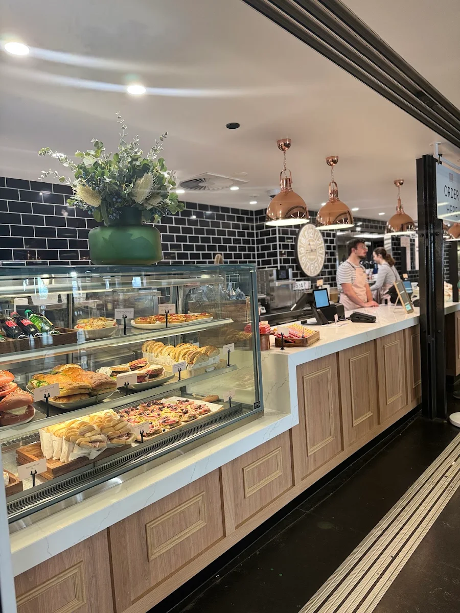 Vibe, Waterfront Pantry