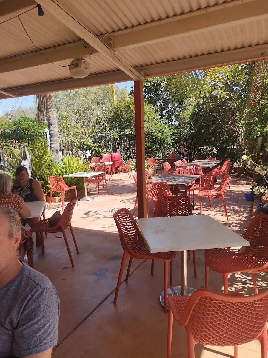 Vibe, Jila Gallery Cafe