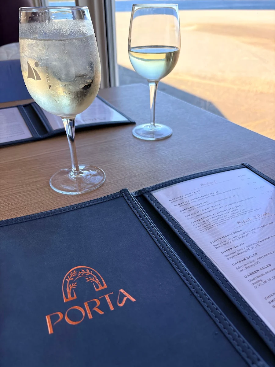 Menu, Porta Dining