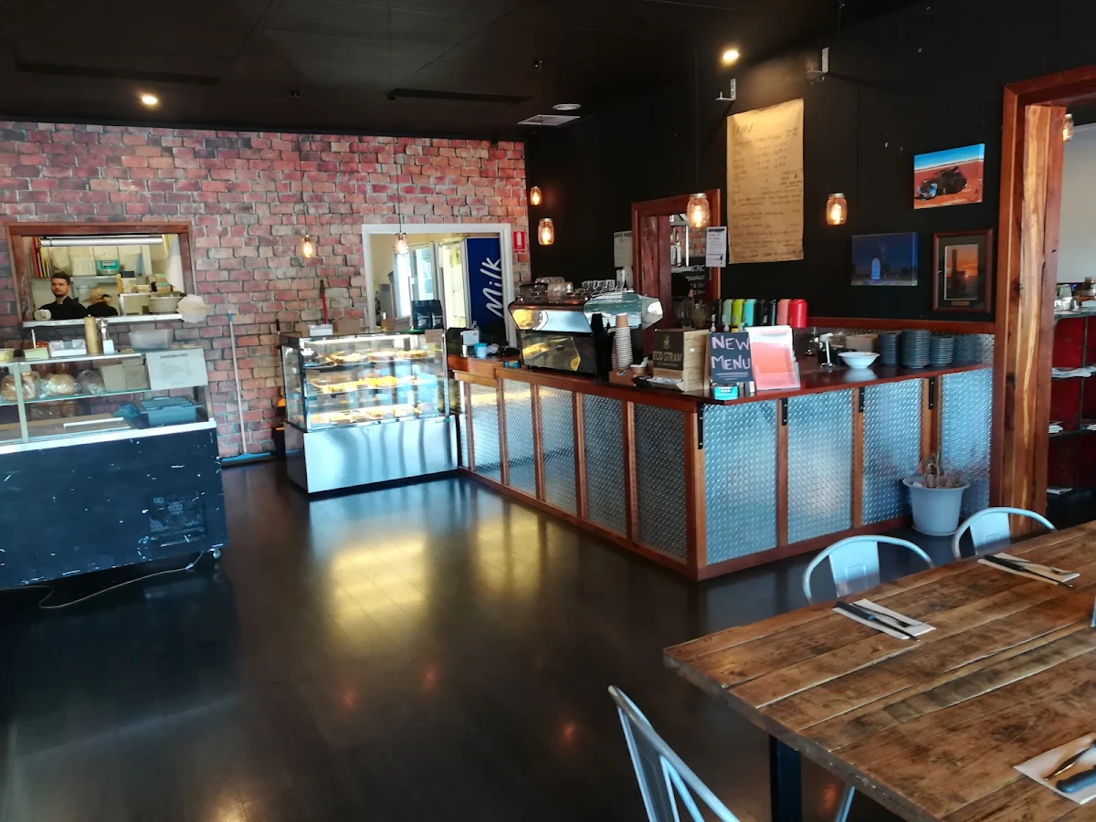 Vibe, Platinum Brew Cafe
