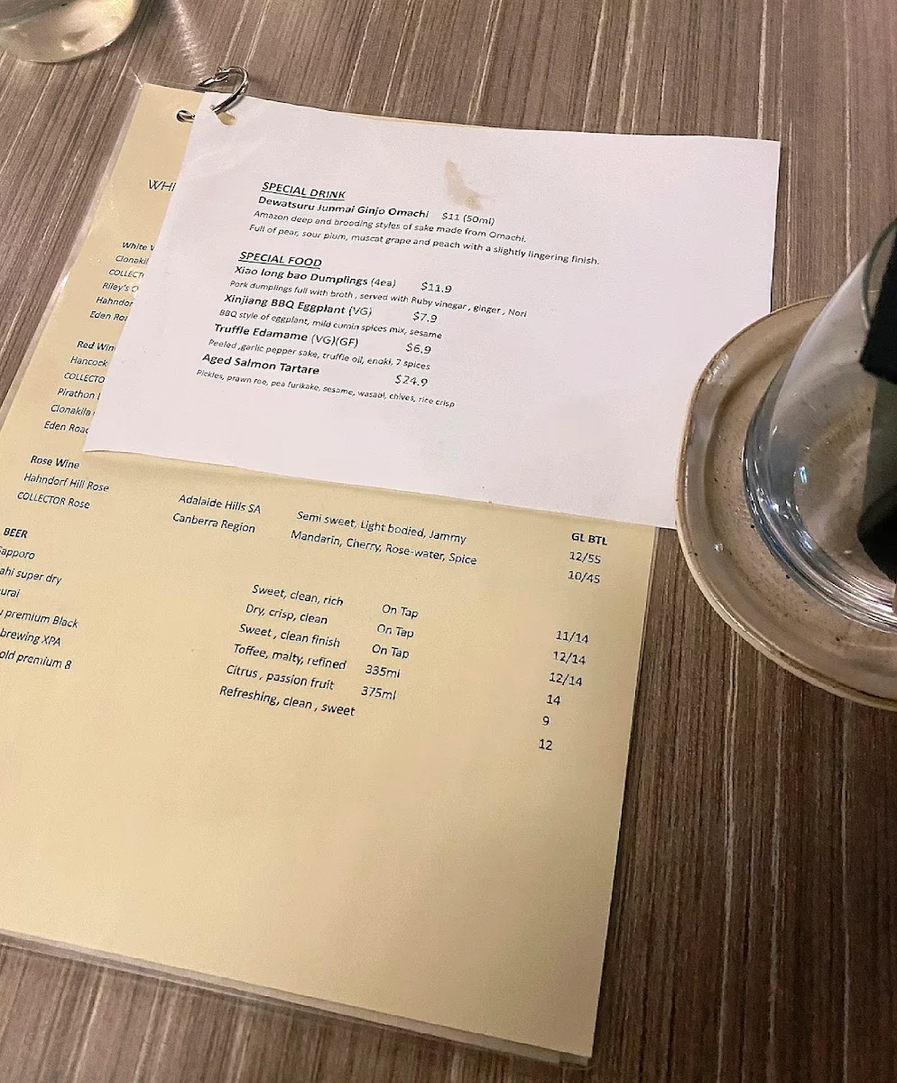 Menu, White Chaco