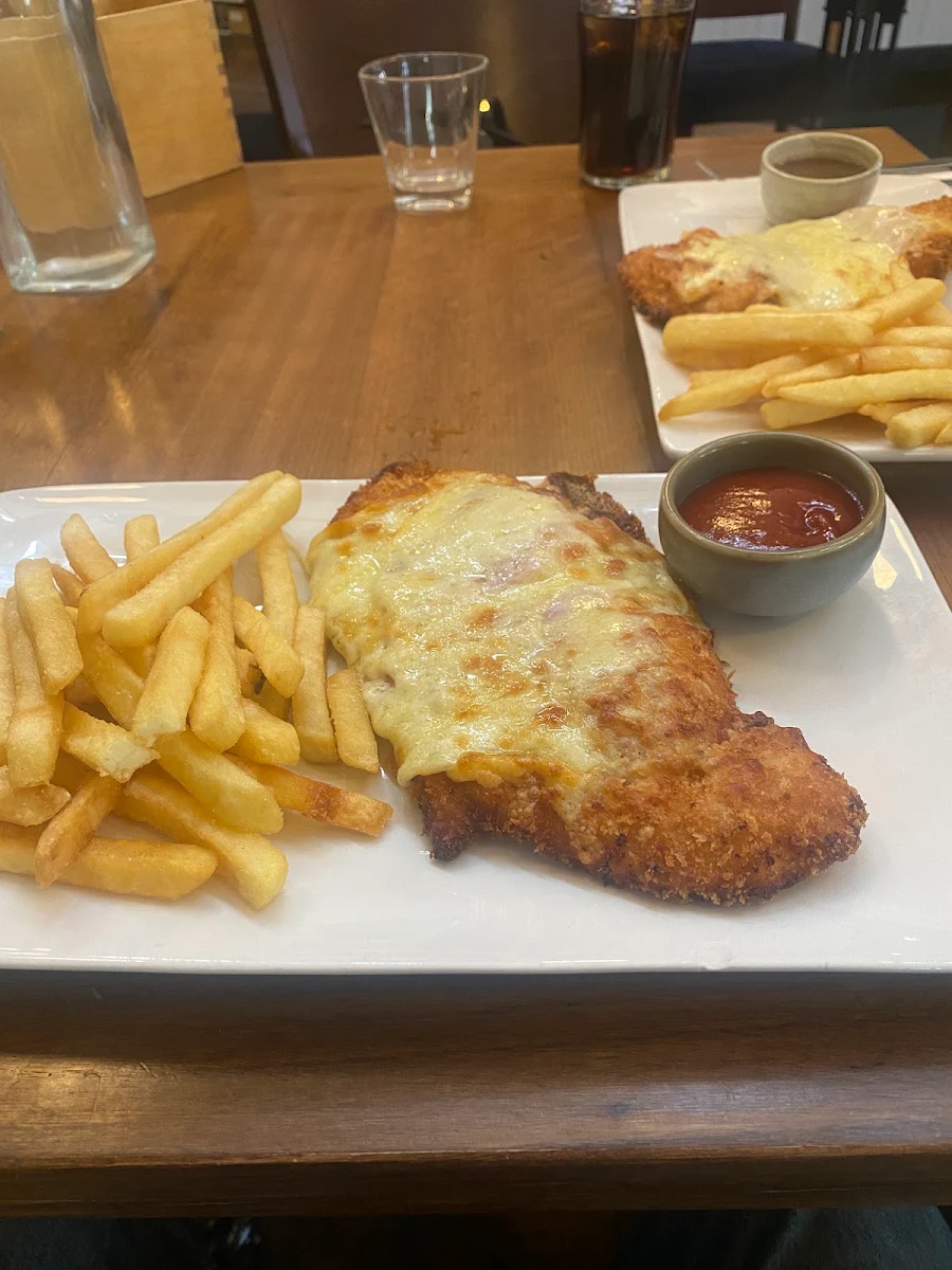 Food & drink, Limerick Arms Hotel