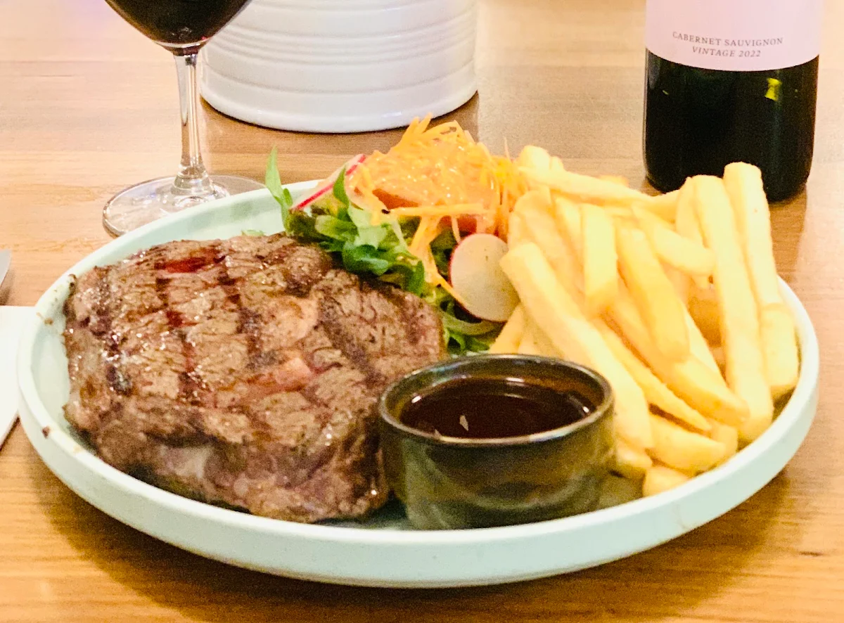 Food & drink, Limerick Arms Hotel