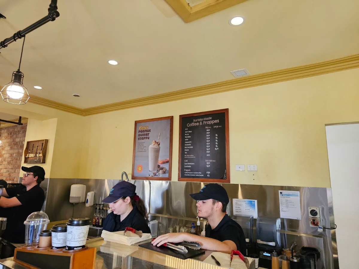 Vibe, Village Bean coffee shop