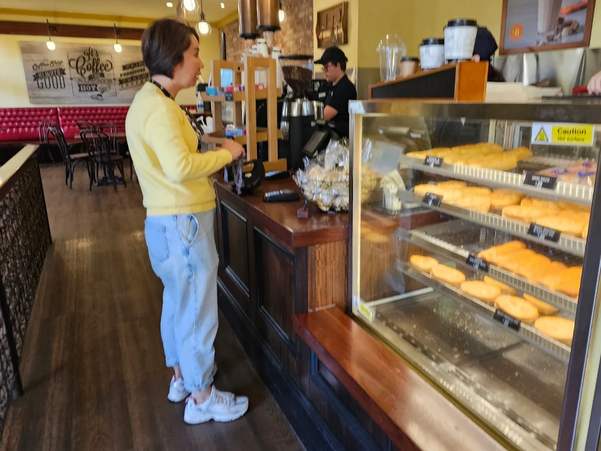Vibe, Village Bean coffee shop