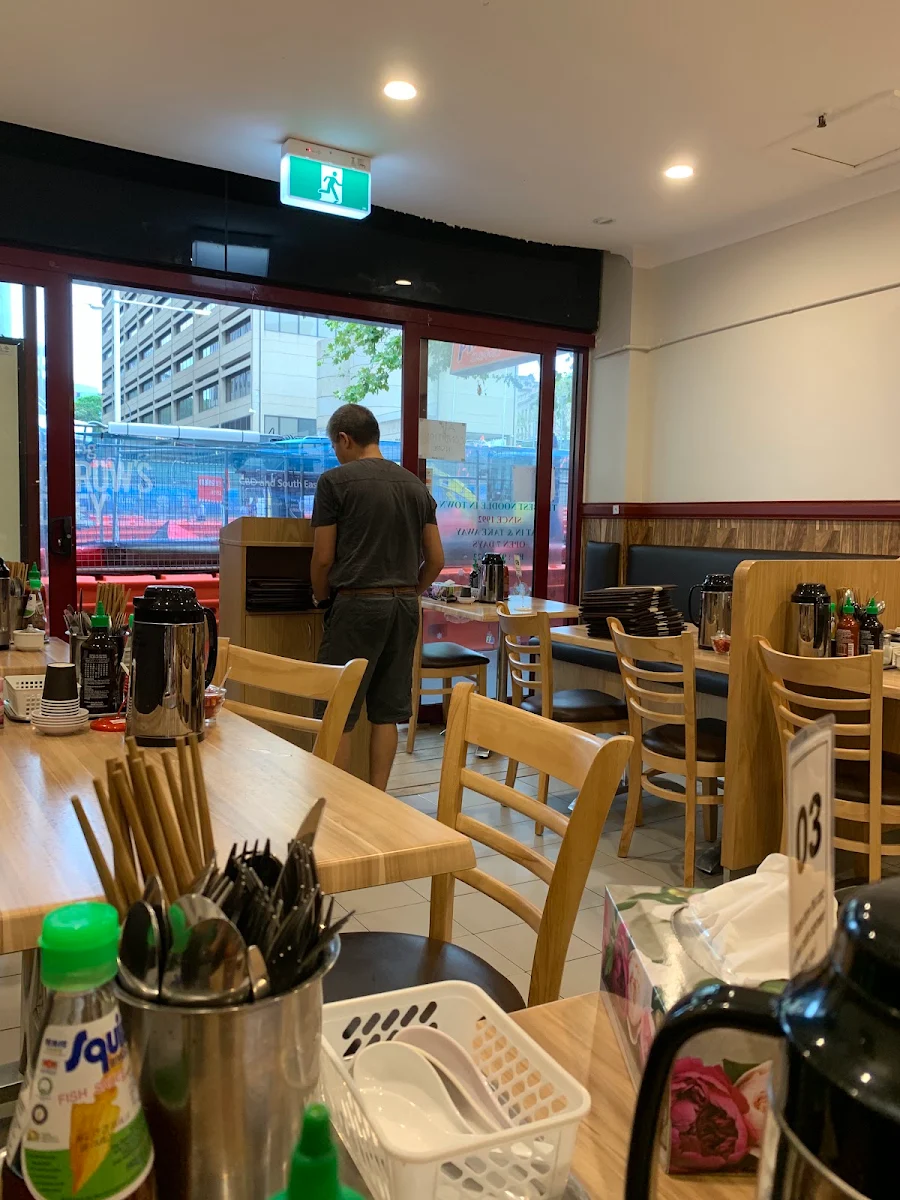 Vibe, Pho Pasteur