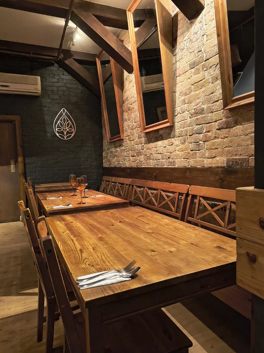Vibe, Ayahuasca Restaurant