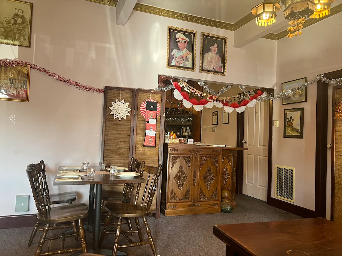 Vibe, Sunanta's Thai