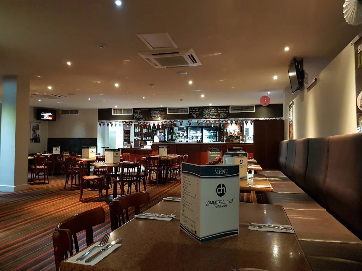 Vibe, Commercial Hotel
