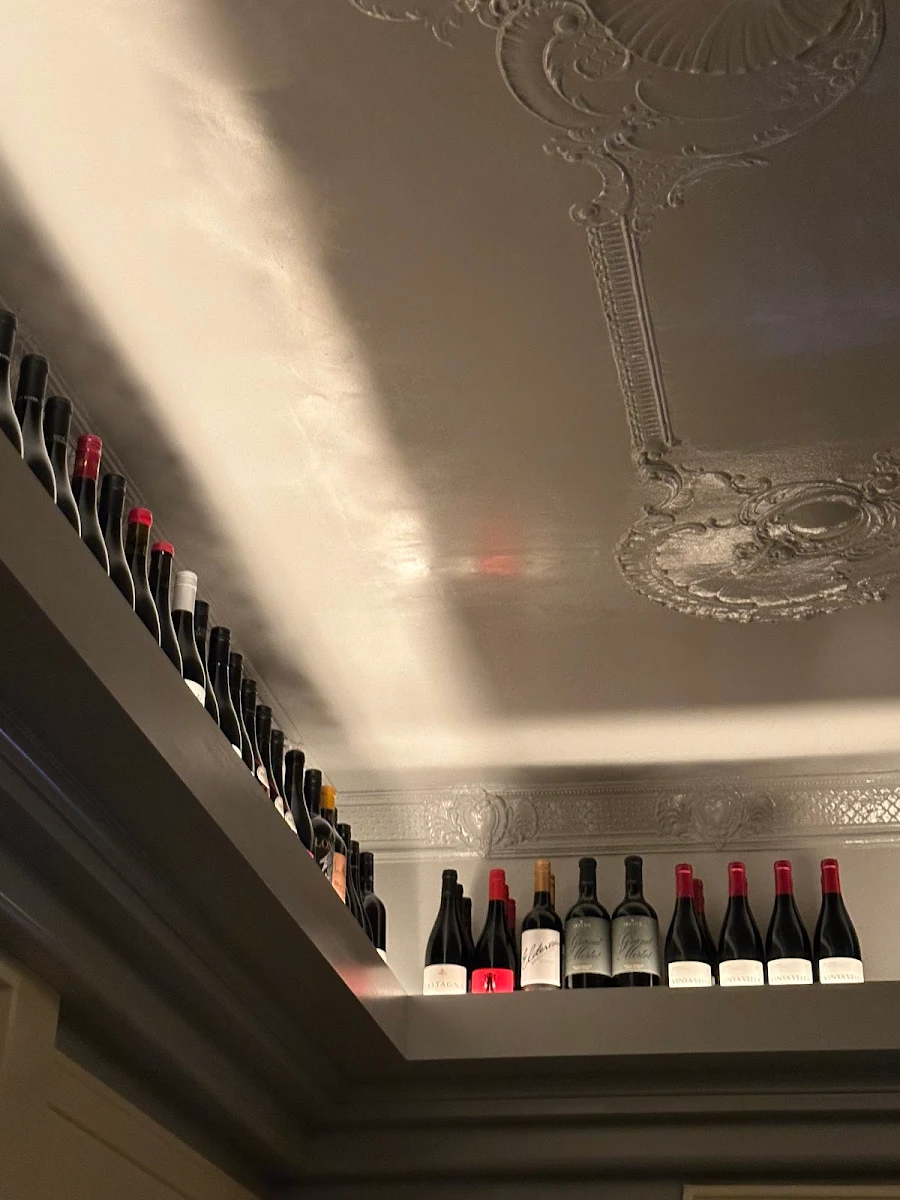 Vibe, Marlowe Restaurant