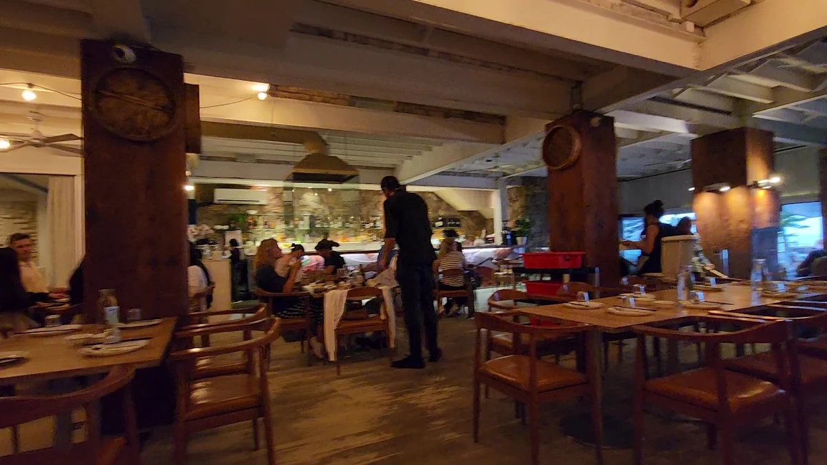 Vibe, Alice Dumpling Bar