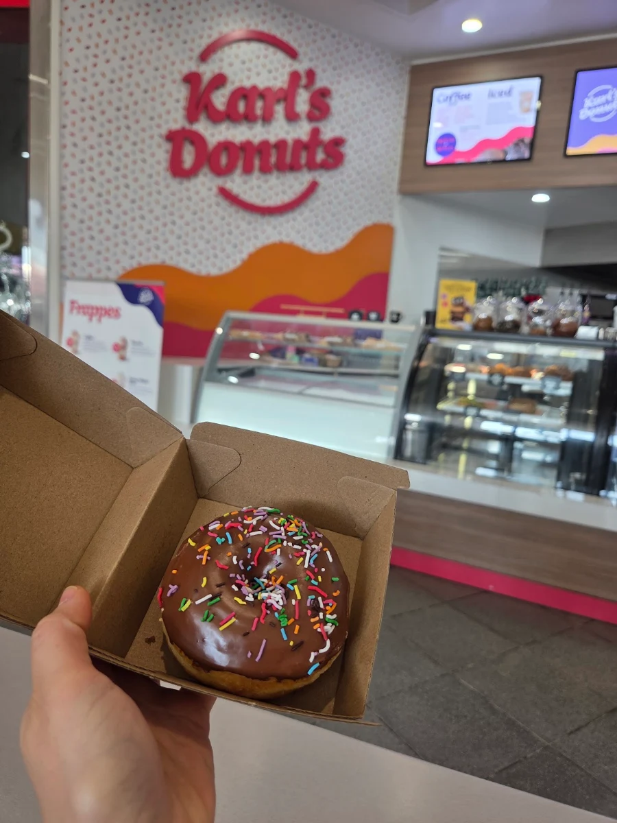 Vibe, Karl's Donuts