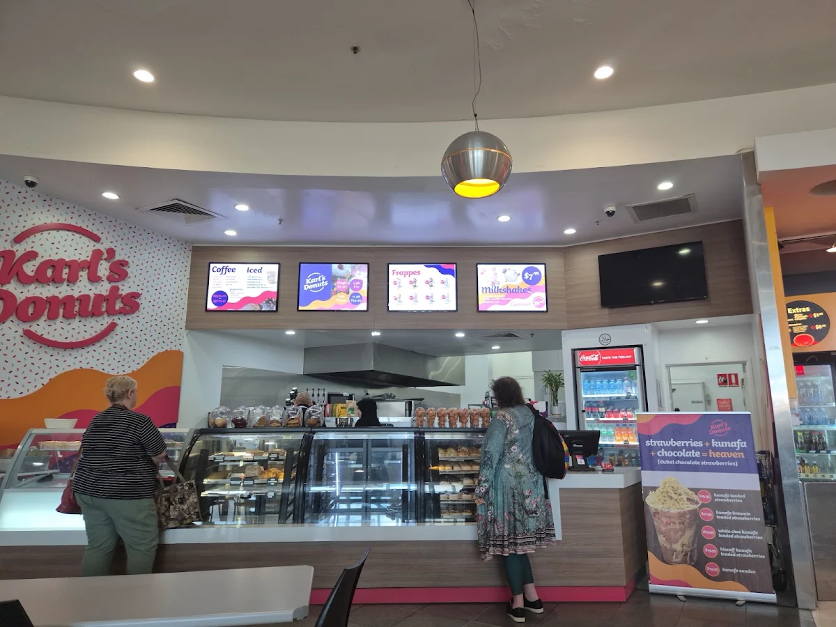 Vibe, Karl's Donuts