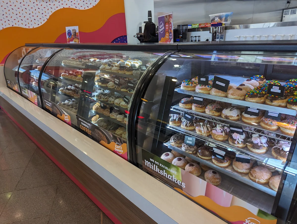 Vibe, Karl's Donuts
