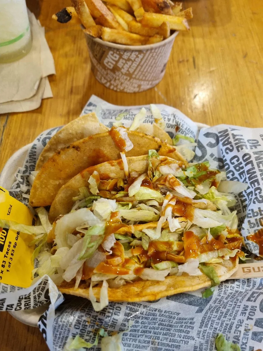 Food & drink, Guzman y Gomez - Werribee