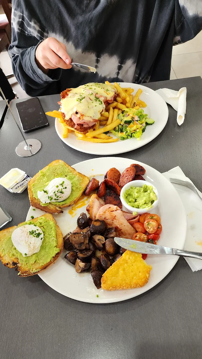 Food & drink, Devil's Brew Coffee House