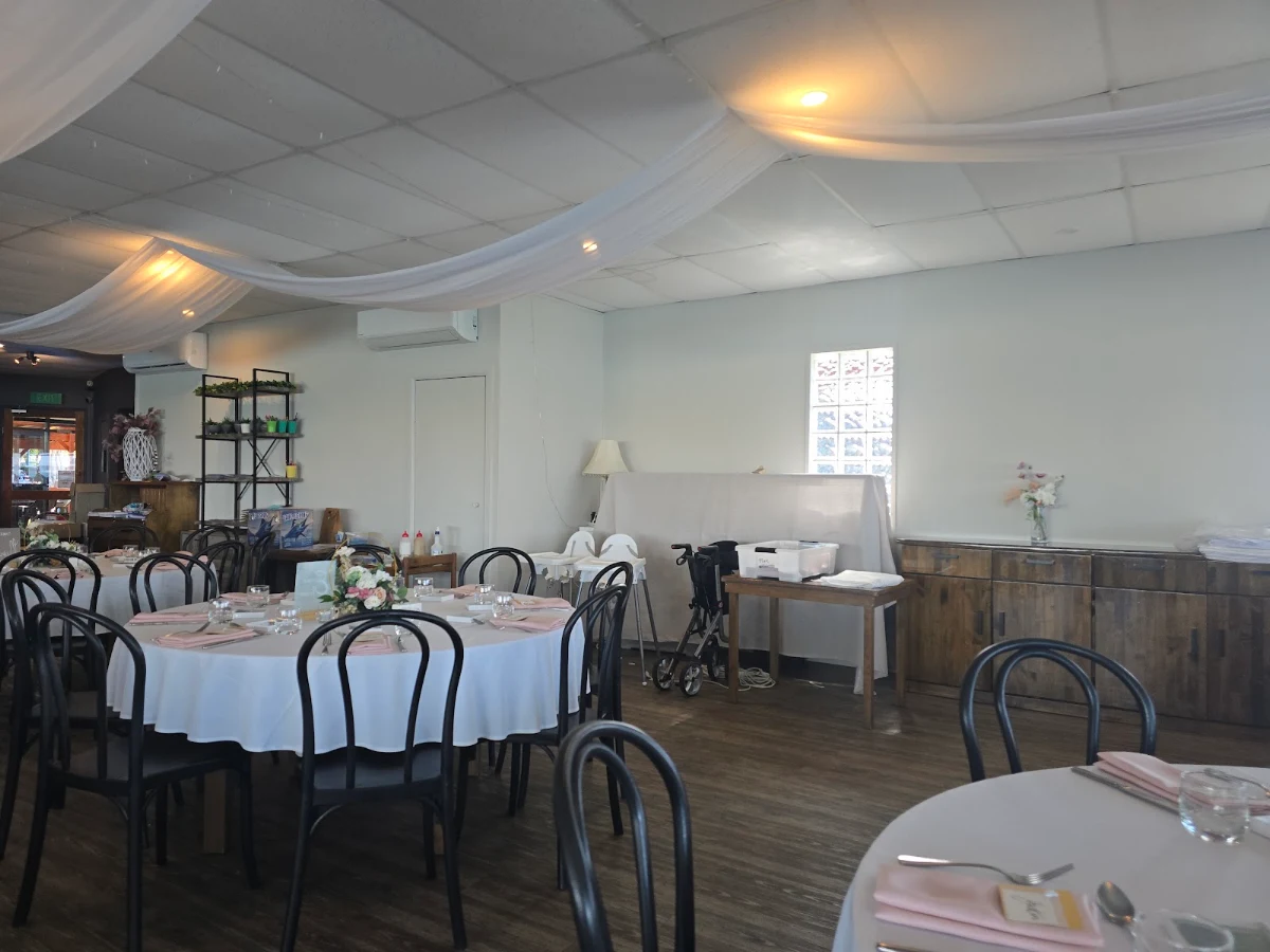 Vibe, Waterfront Restaurant