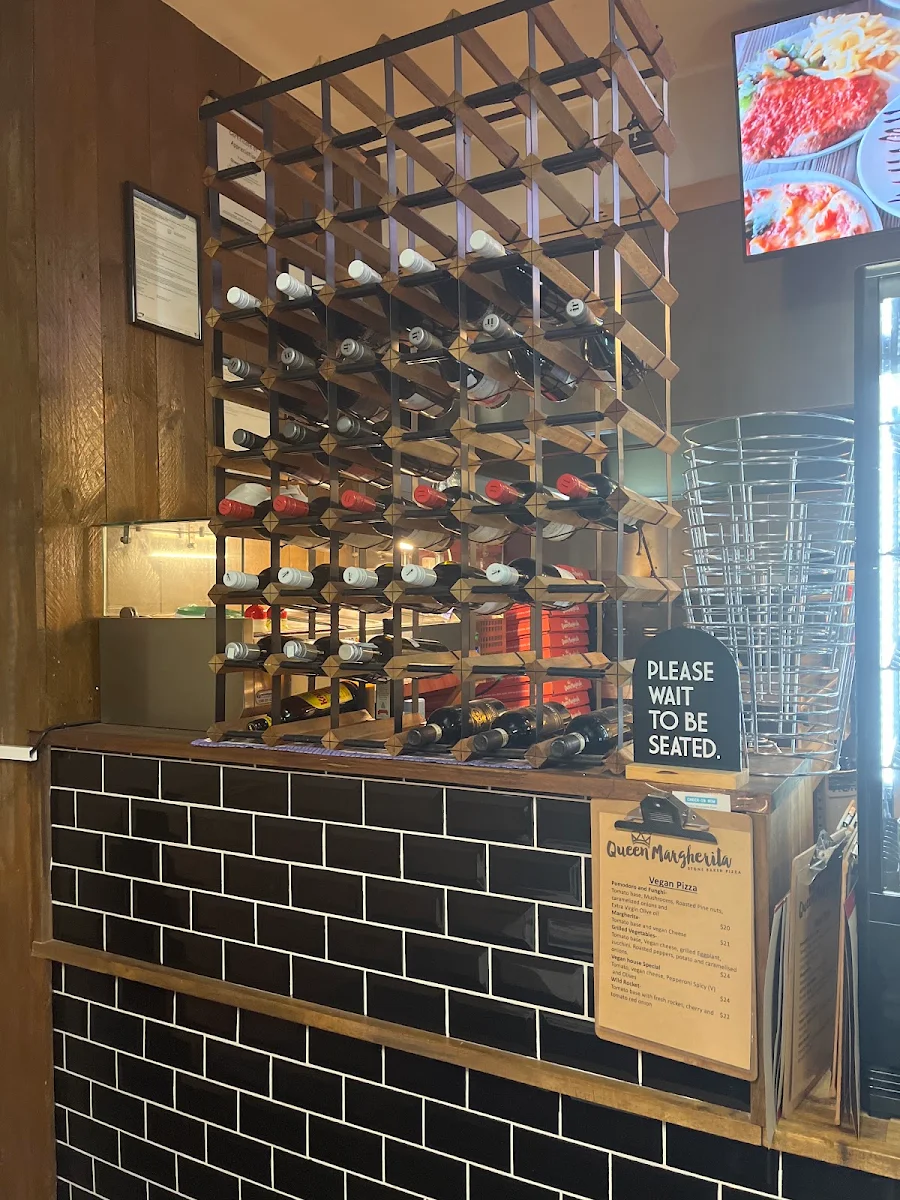 Menu, Queen Margherita Pizza Bentleigh East