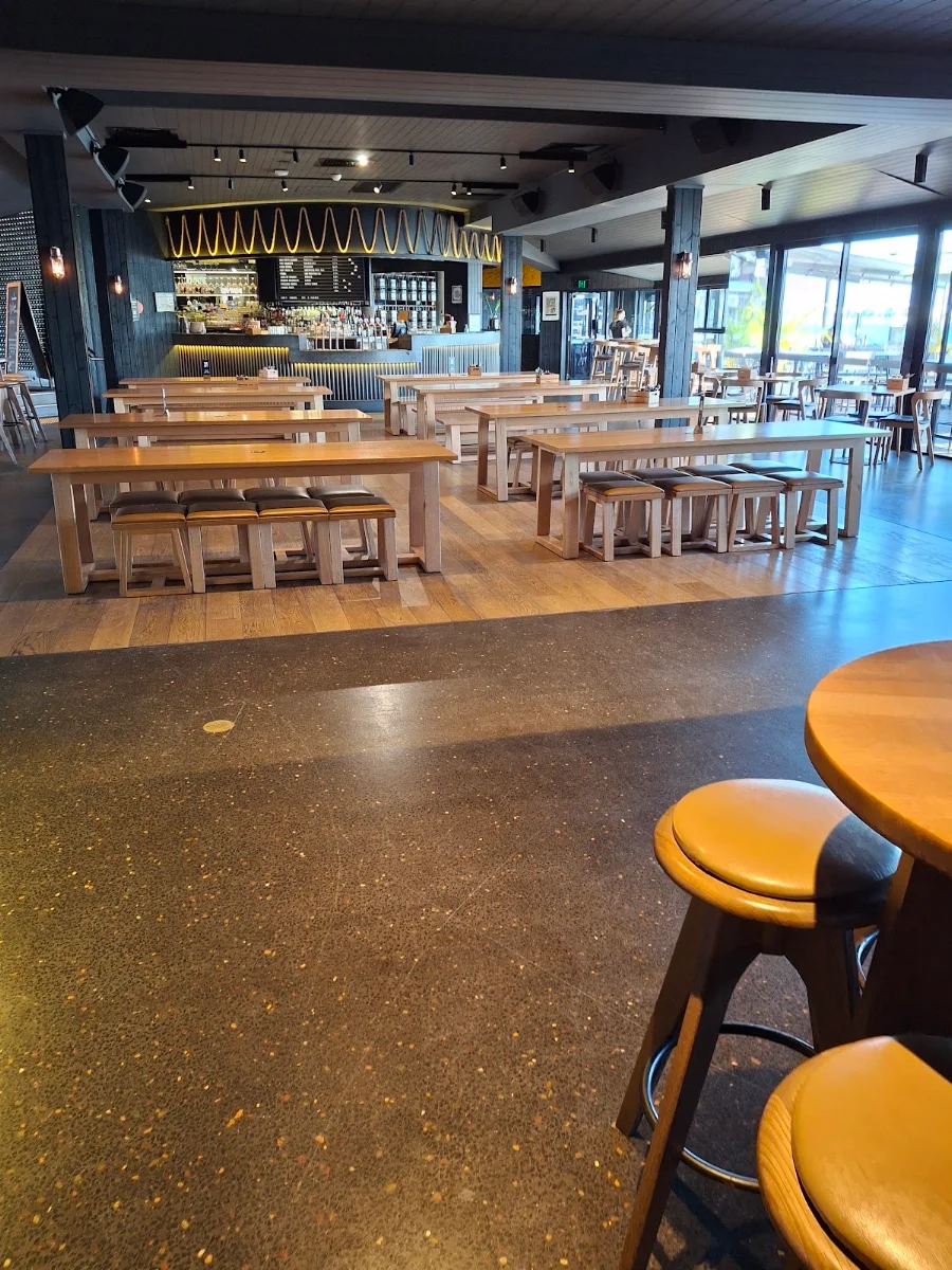 Vibe, Wharf Tavern