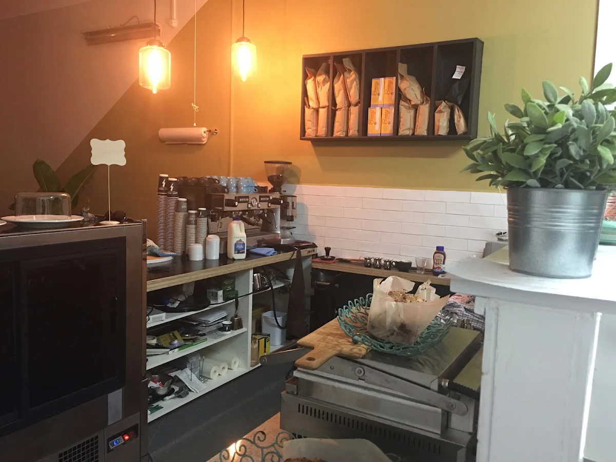 Vibe, jak & Mo Taste Co