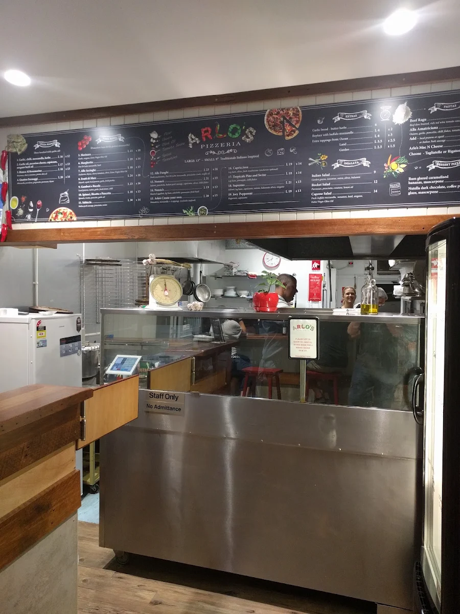 Menu, Arlo's Pizzeria