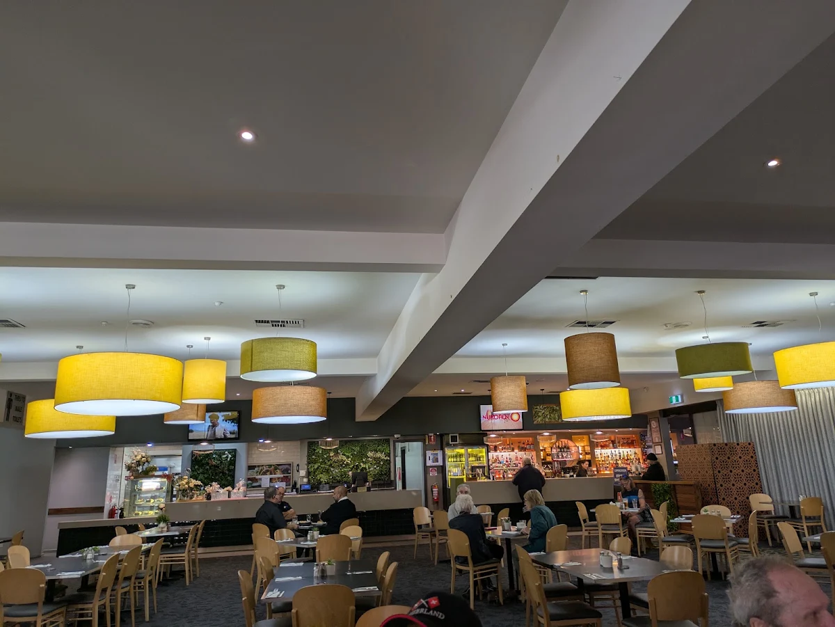 Vibe, Westside Hotel