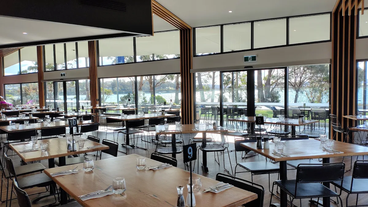 Vibe, Parkside Bar And Kitchen