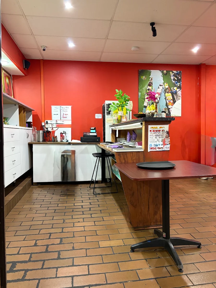 Vibe, Dhok Koon Thai Restaurant