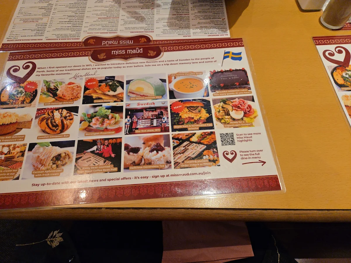 Menu, Miss Maud Carousel