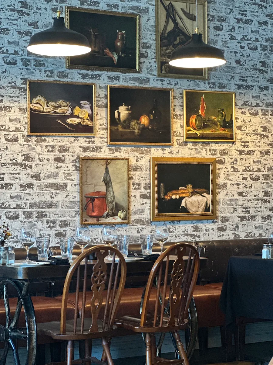 Vibe, Lulu’s Little Bistro