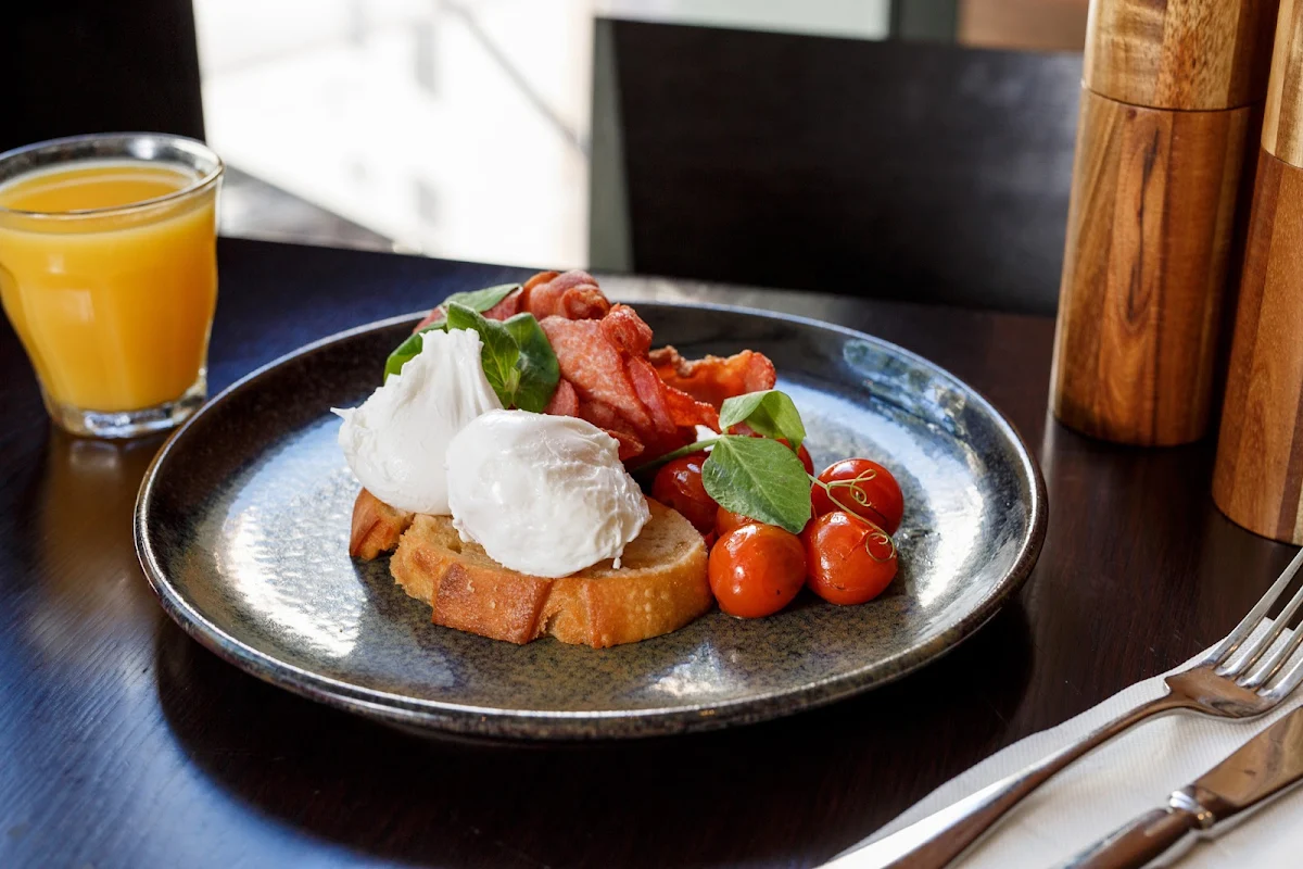 Food & drink, Lennons Restaurant & Bar