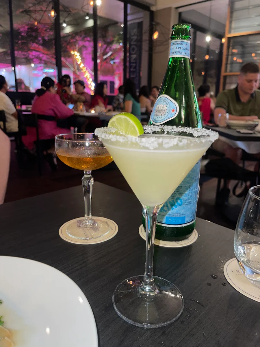 Food & drink, Lennons Restaurant & Bar