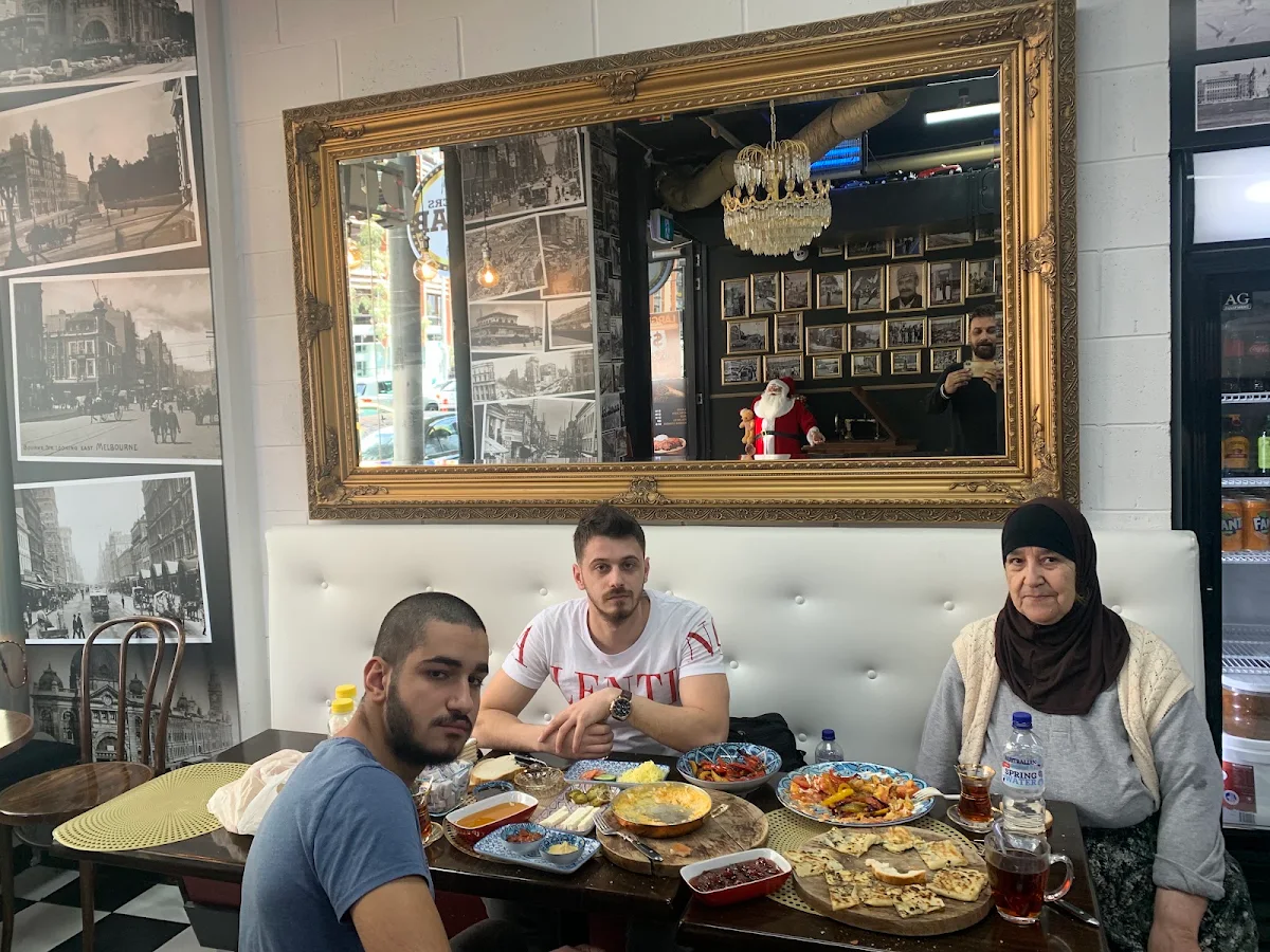 Vibe, Flinders Kebab