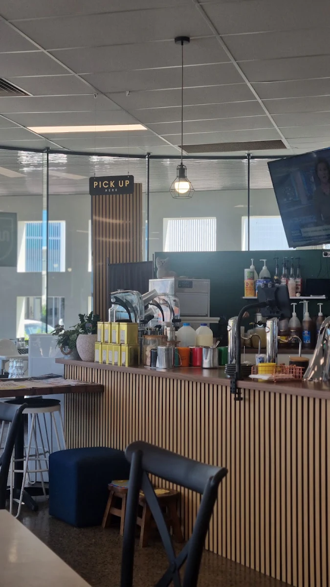Vibe, Green Mug Cafe