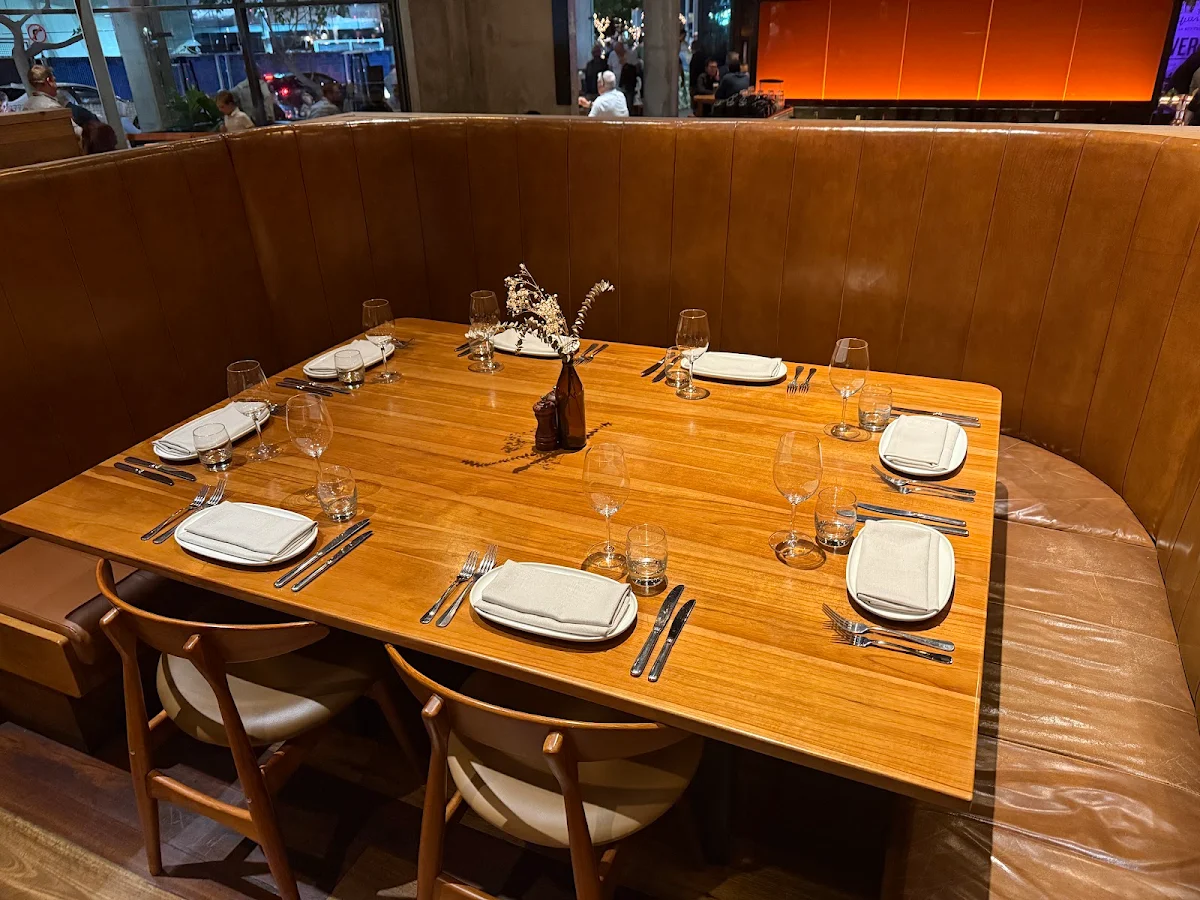 Vibe, The Churchill Room