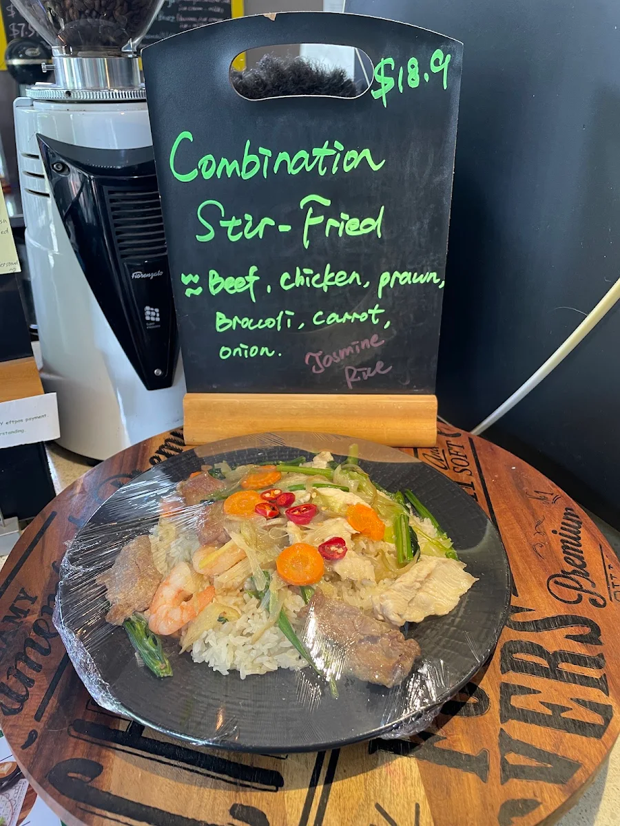 Menu, Uppa Level Cafe