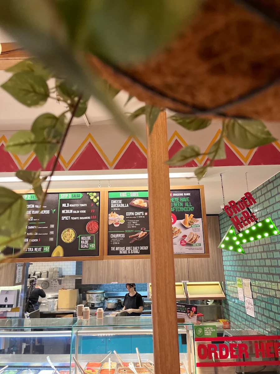 Menu, Mad Mex Narellan