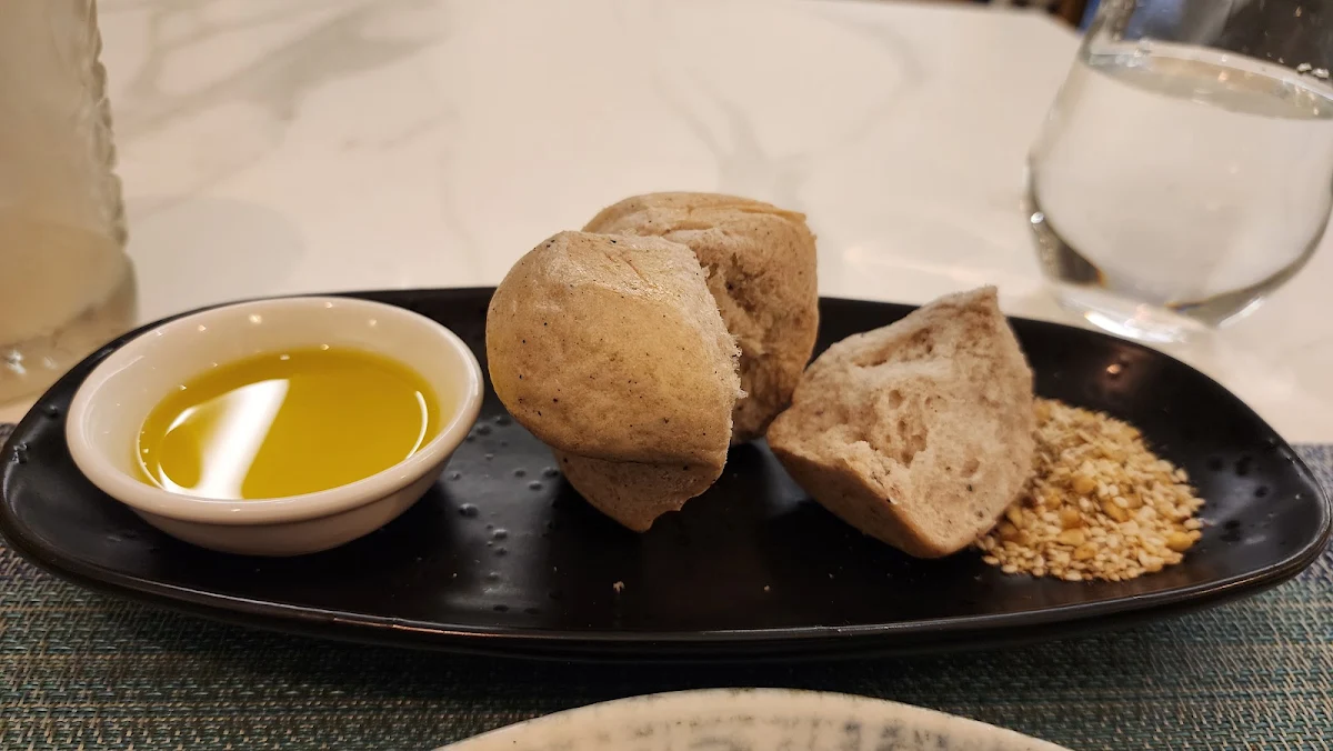 Food & drink, PepperBerry Restaurant